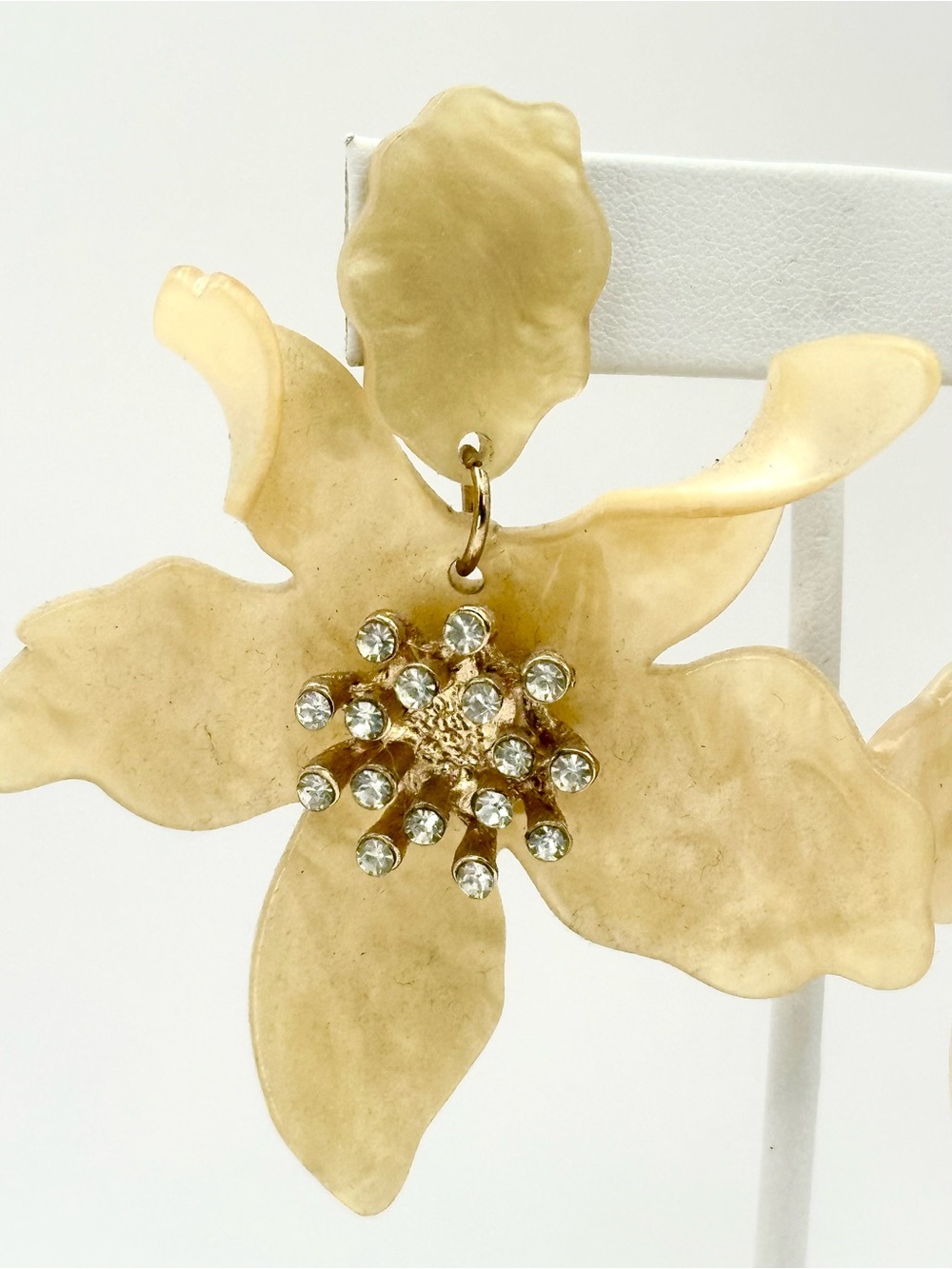 Brielle Soft Yellow Flower Statement Earrings - Picture 5 of 6